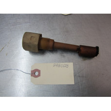 24H028 Low Oil Sending Unit For 05-07 GMC Sierra 1500  5.3